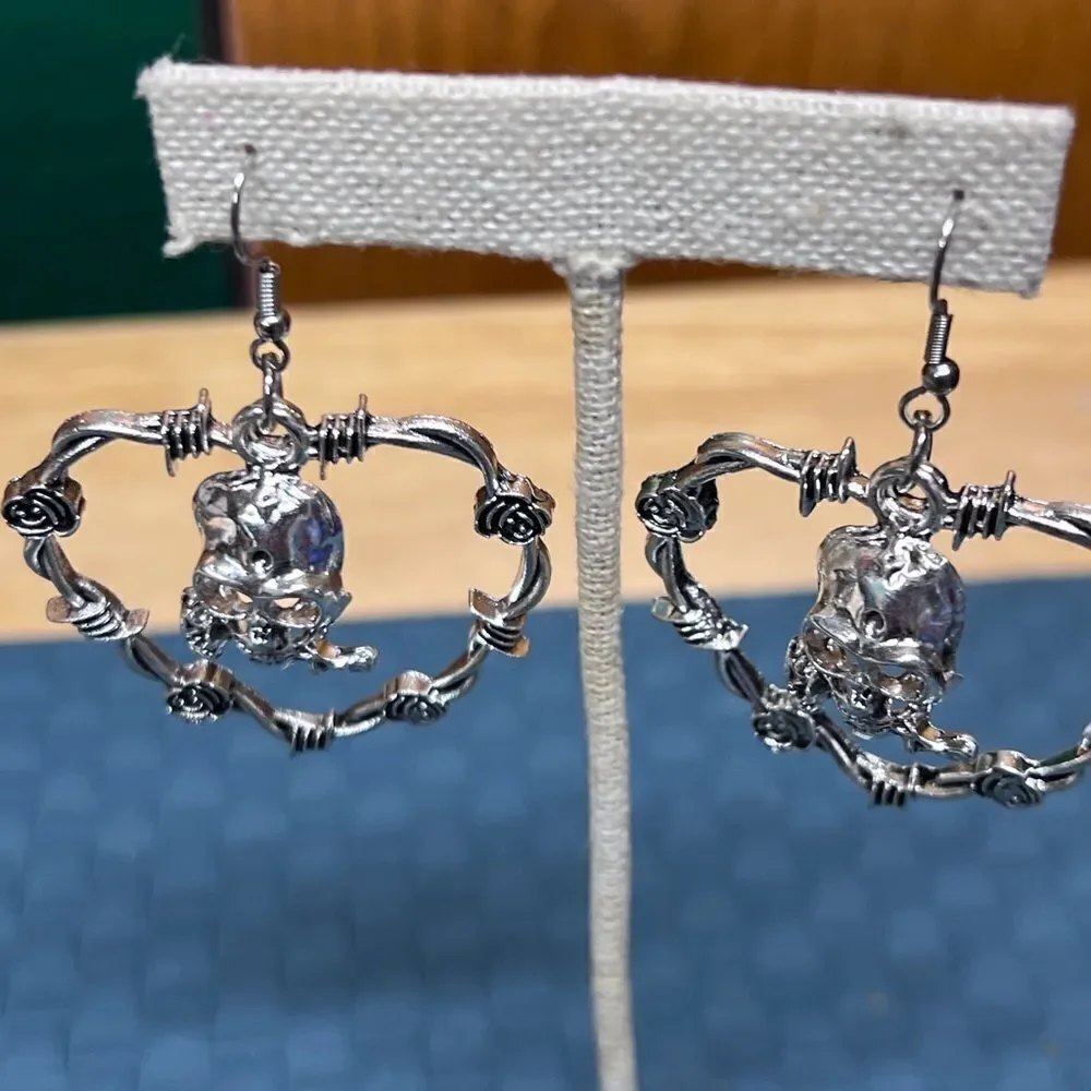 Gothic Punk Skull & Rose 🌹 Heart ♥️ Silver Dangle Fishhook Earrings #JW21